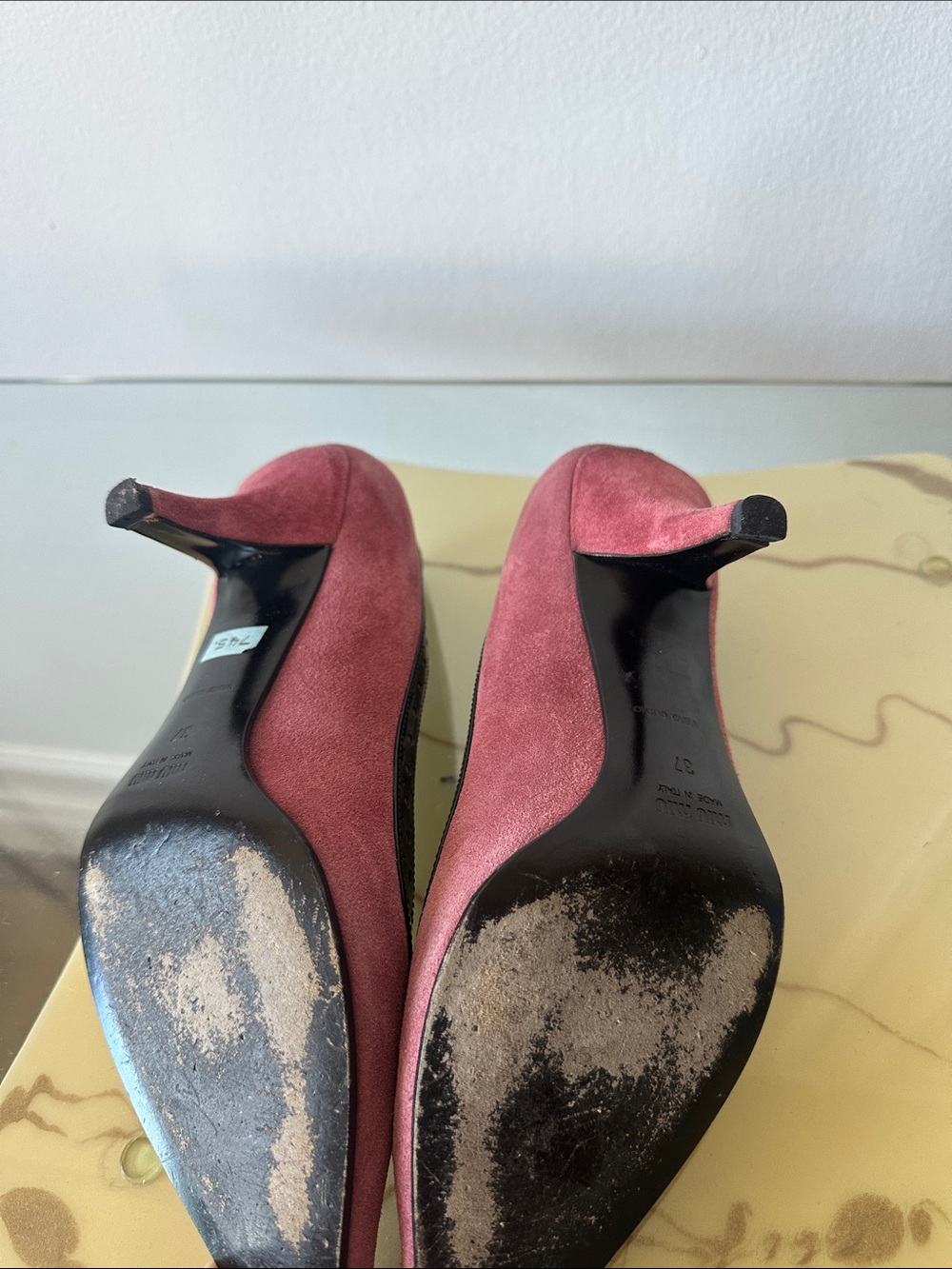Miu Miu Burgundy Suede Pointed Pumps with Black Bow Trim - Picture 4 of 5